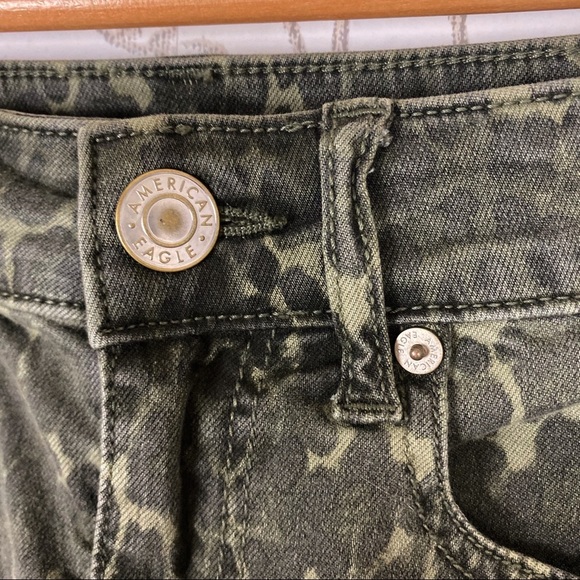 AEO Next Level Stretch Camo Print Denim Jean Skirt - Picture 6 of 10